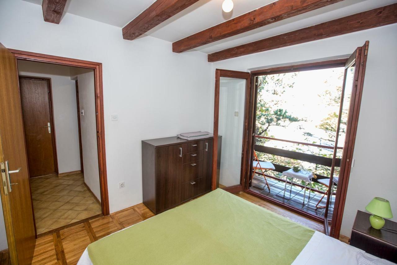 Ferienwohnung Penthouse Karlobag Exterior foto