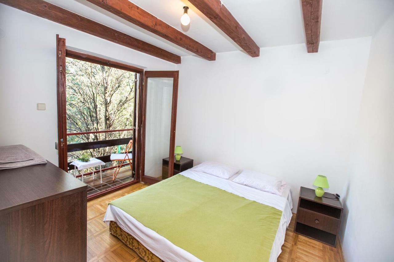 Ferienwohnung Penthouse Karlobag Exterior foto